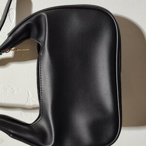 Elegant Black Shoulder Bag